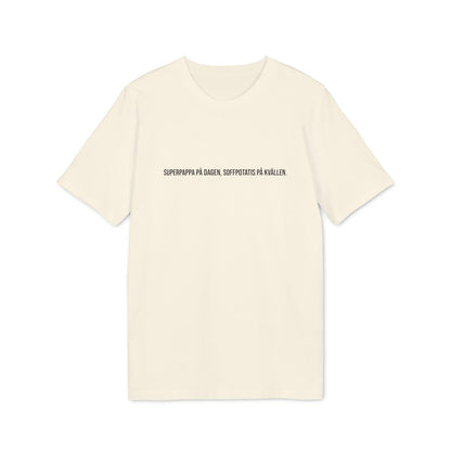 Superpappa på dagen, soffpotatis på kvällen. t-shirt premium – Naturvit