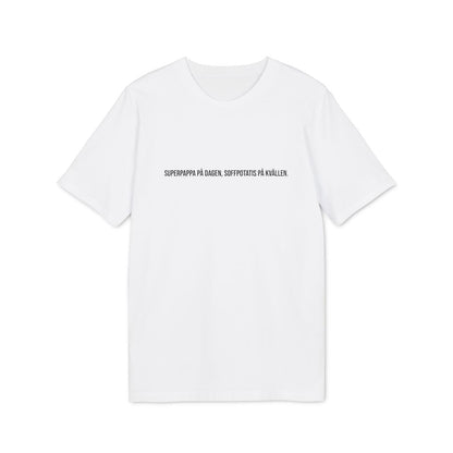 Superpappa på dagen, soffpotatis på kvällen. t-shirt premium – Vit
